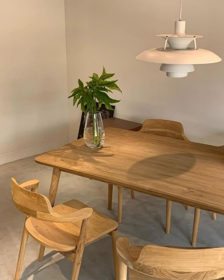 Hình ảnh của BÀN ĂN TAVIA